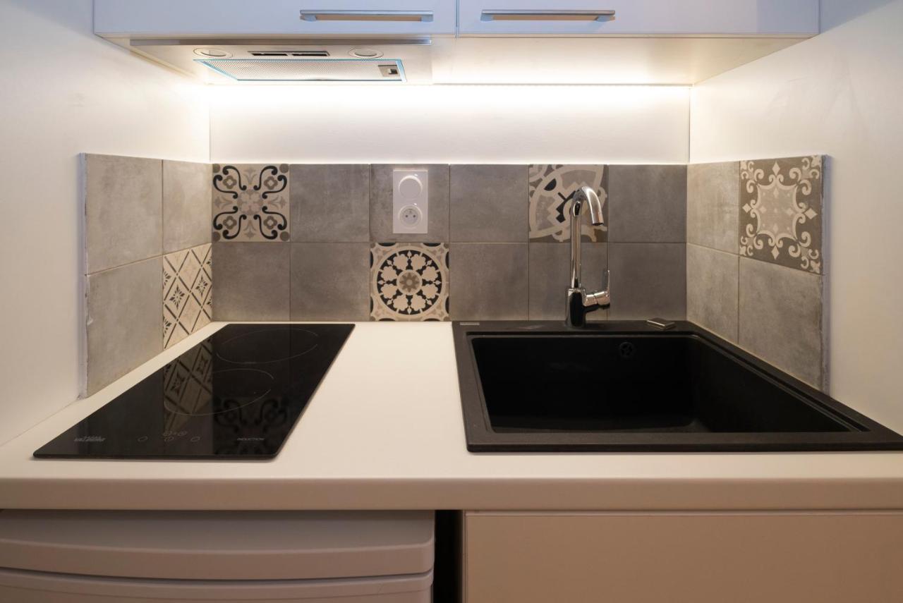 Design Suites - Vieux Port Марсилия Екстериор снимка